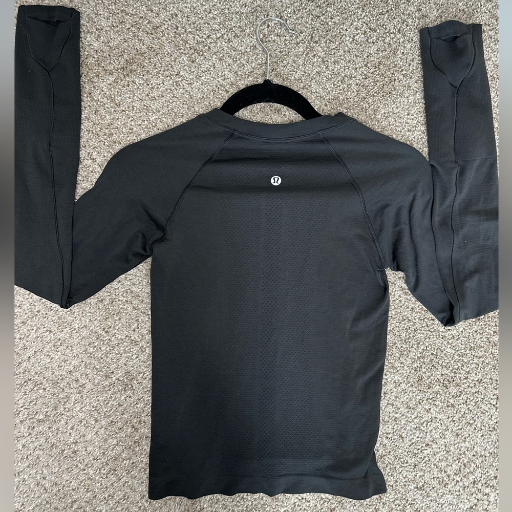 Swiftly Tech LS 2.0 in Black size 2 cropped